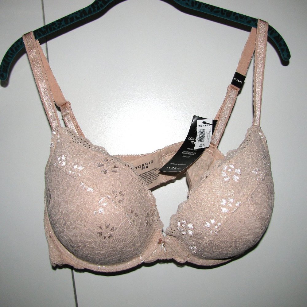 Torrid Lace Push-Up Plunge Bra 46B NWT Rose Dust